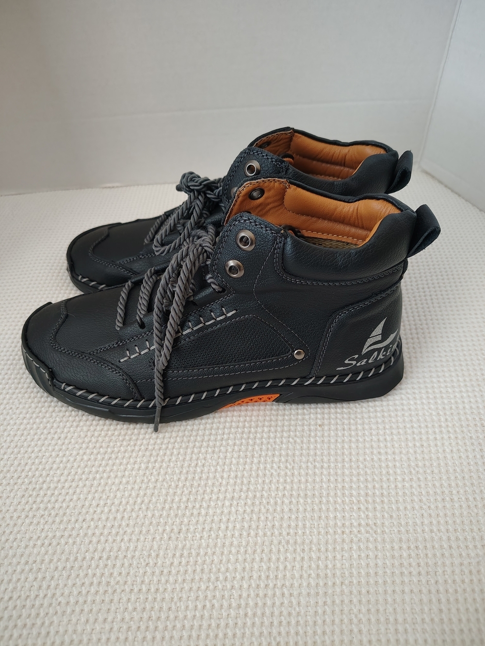 Salkin USA Black High-Top Casual Shoes Size: EU 39 (  Men's 6.5 / Women 8.5)